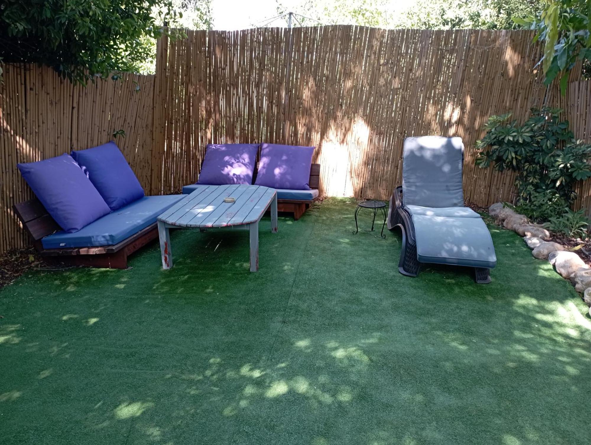 Orna'S Corner Bed & Breakfast Yuval Exterior photo